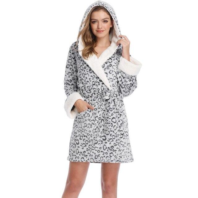 Peignoir-Pilou-Pilou-Court-gris-4.jpg - Veste Peignoir de Bain