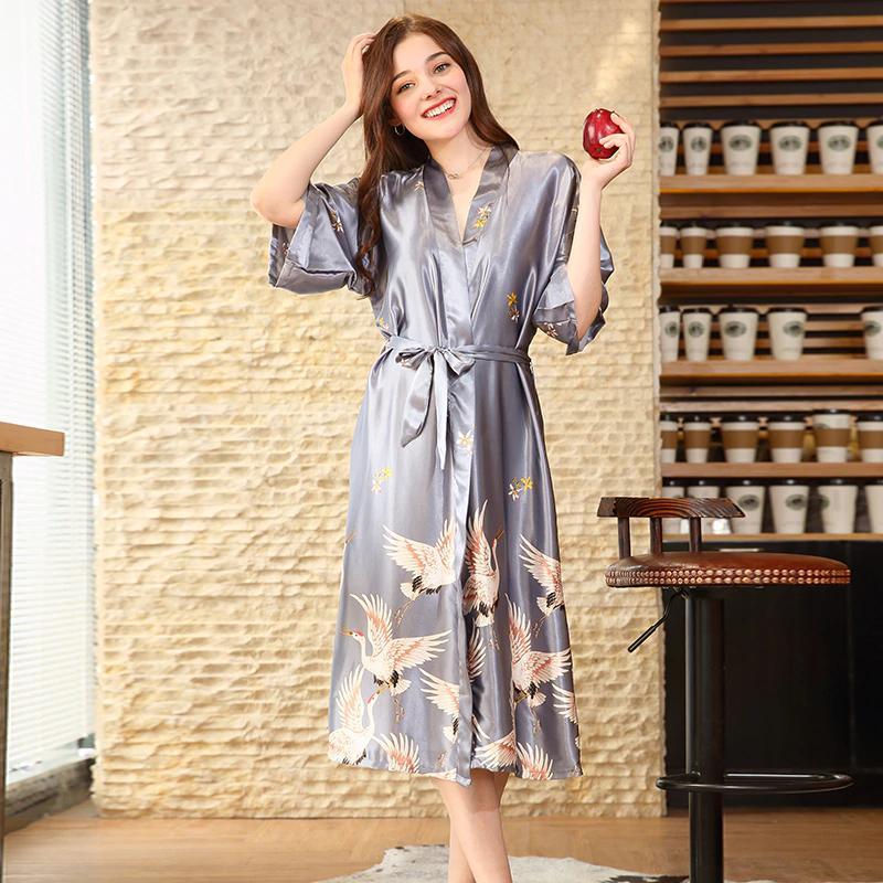 Peignoir-Satin-Femme-Argente.jpg - Veste Peignoir de Bain