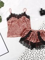 Pyjashort avec Dentelles en Satin